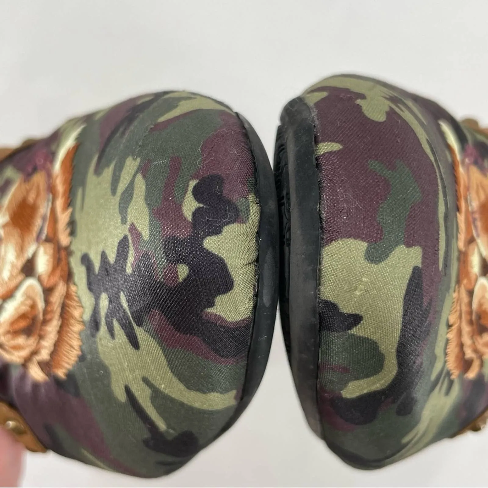Birdies Ken Fulk Phoebe Slipper Mules Retriever Dogs Pink Green Camo Animalia Size 9