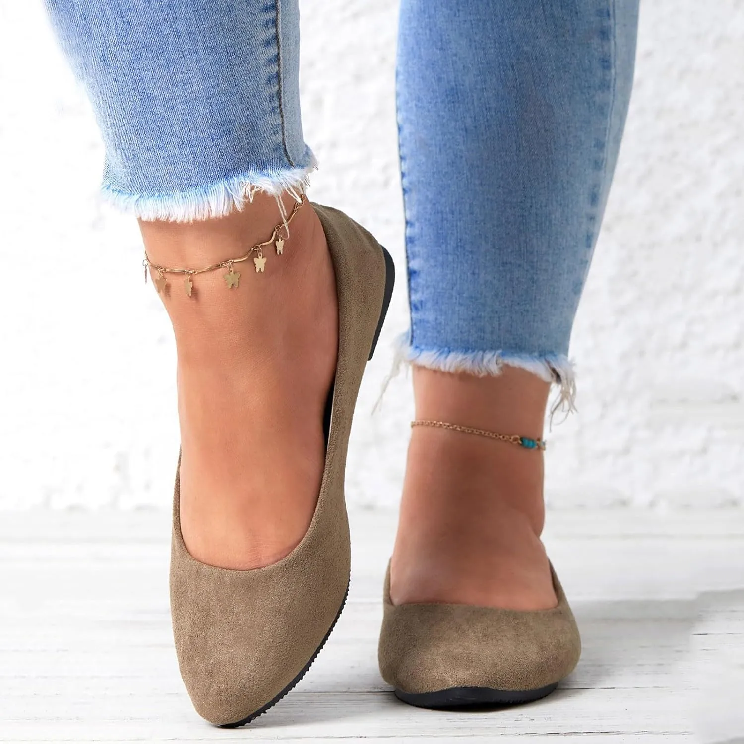 Black Flats for Women Dressy Pointed Toe Ballet Flats Comfortable Classic Flat Shoes for Women Faux Suede Walking Flats Shoes