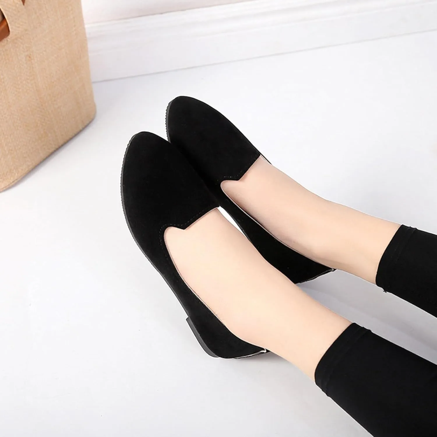 Black Flats for Women Slip on Classic Flats Comfortable Dressy Faux Suede Ballet Flats Shoes Casual Walking Flat Shoes for Women