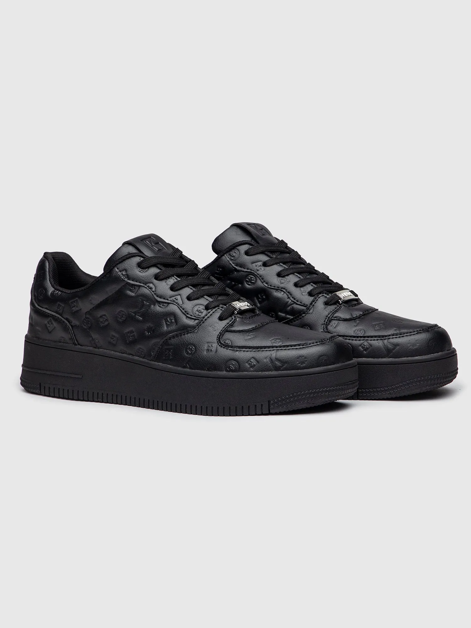 Black Mania Sneakers