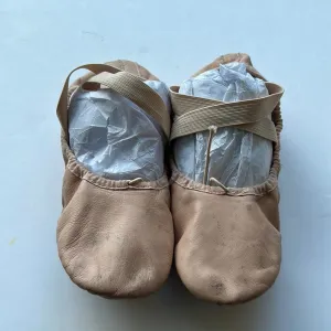 Bloch Split Sole Leather Ballet Shoes (Child Size 2.5A) Second Hand