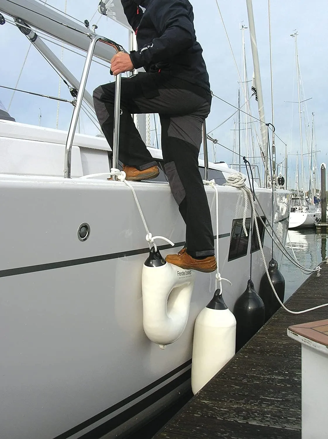 Dan Fender Fender2Step - Multi-Purpose Boarding Step and Boat Fender – Easy Access Bumper & Stepping Ladder with Foot Hole - Yacht, Pontoon & Boat Accessories for Docking