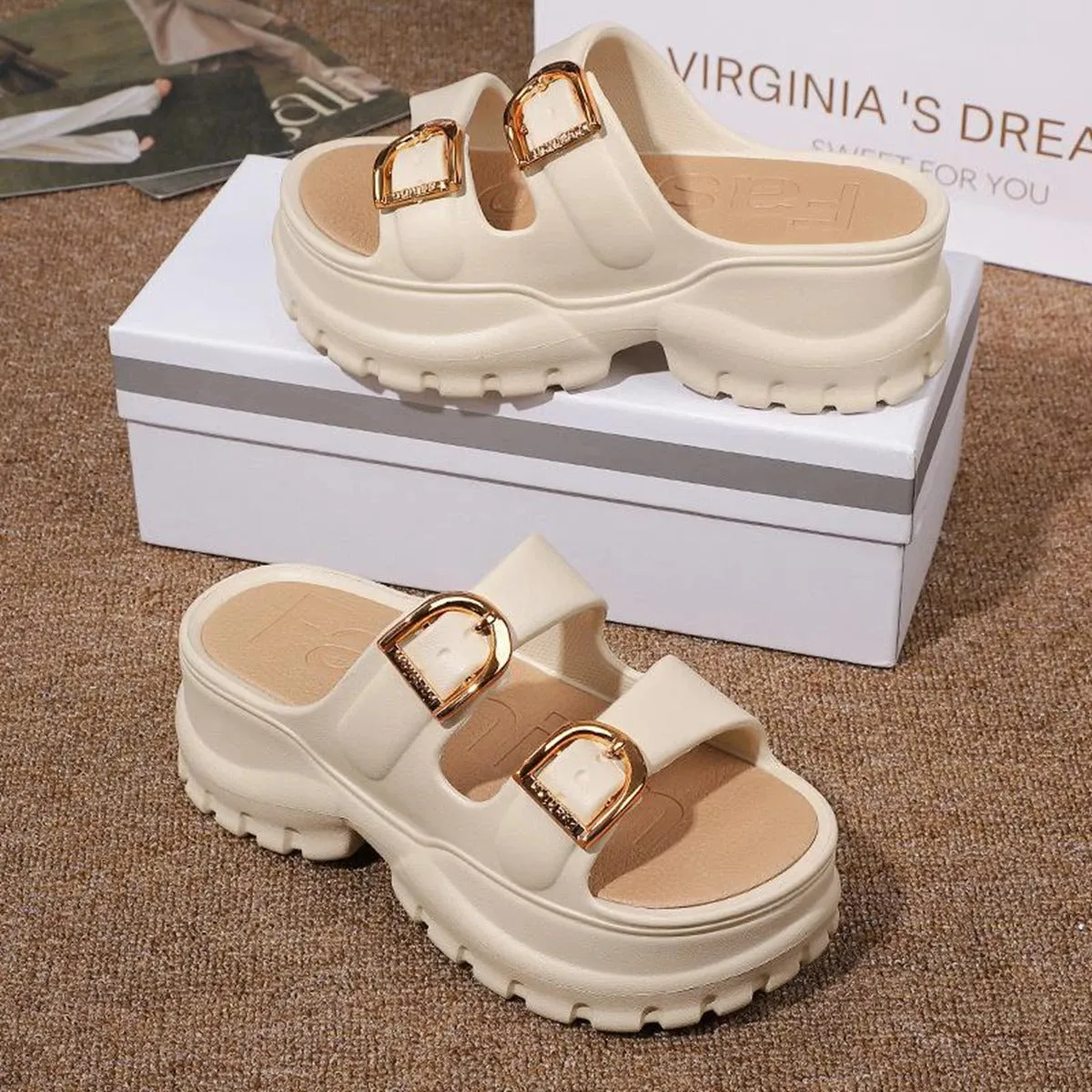 Dual strap comfy