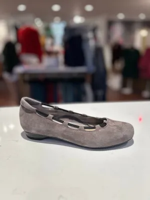 FINAL SALE Bella Comforto Bena Ballet Flat RED AND TAUPE