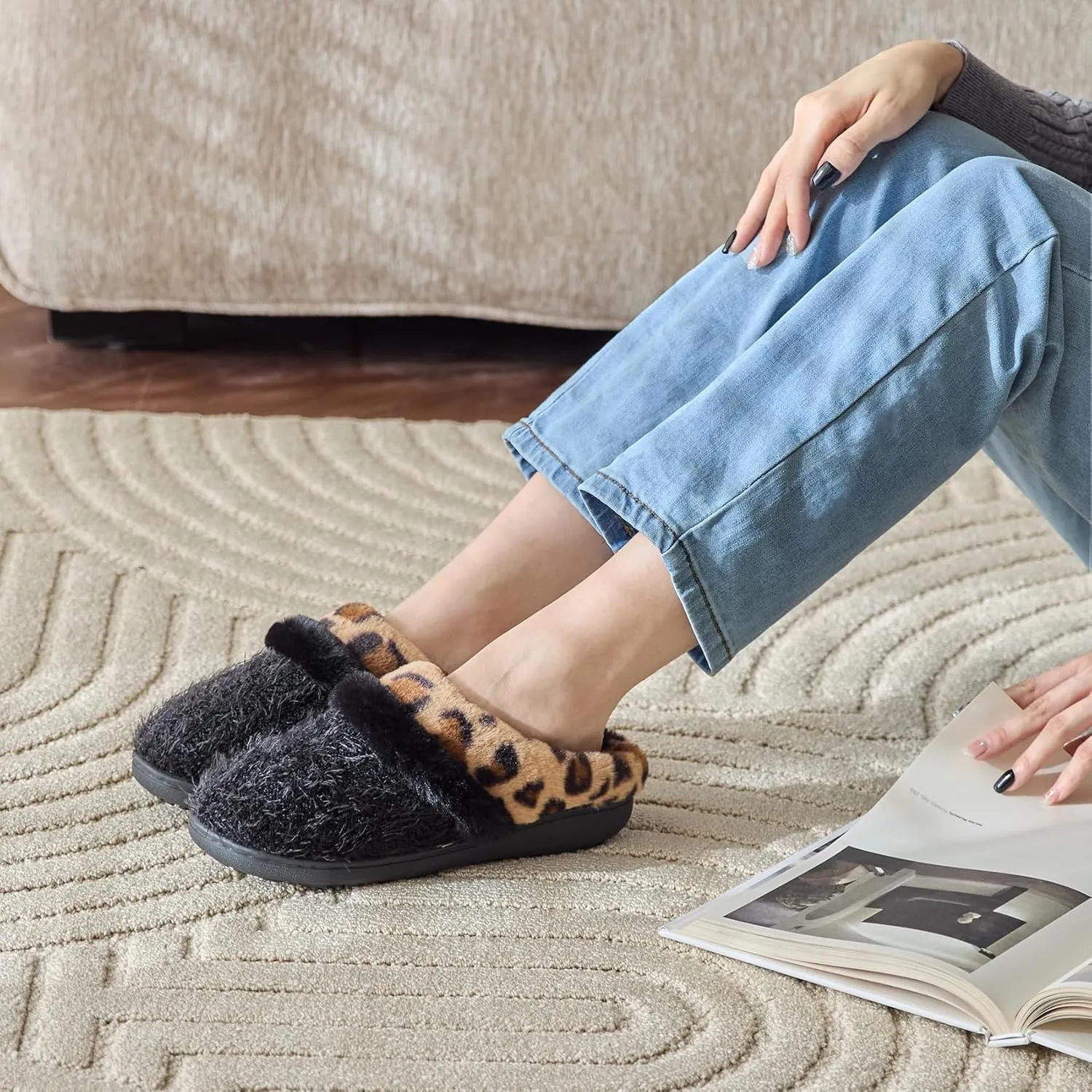 Fuzzy Slippers for Women Indoor and Outdoor Plush with Memory Foam Anti-Skid Sole Cozy House Slipper Soft Bedroom Shoes Slip On Gifts for Women Mom Her Ladies