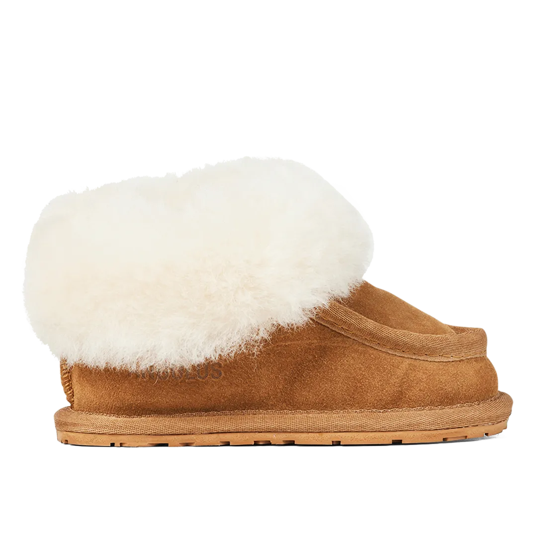 Indoor shoe with slambswool