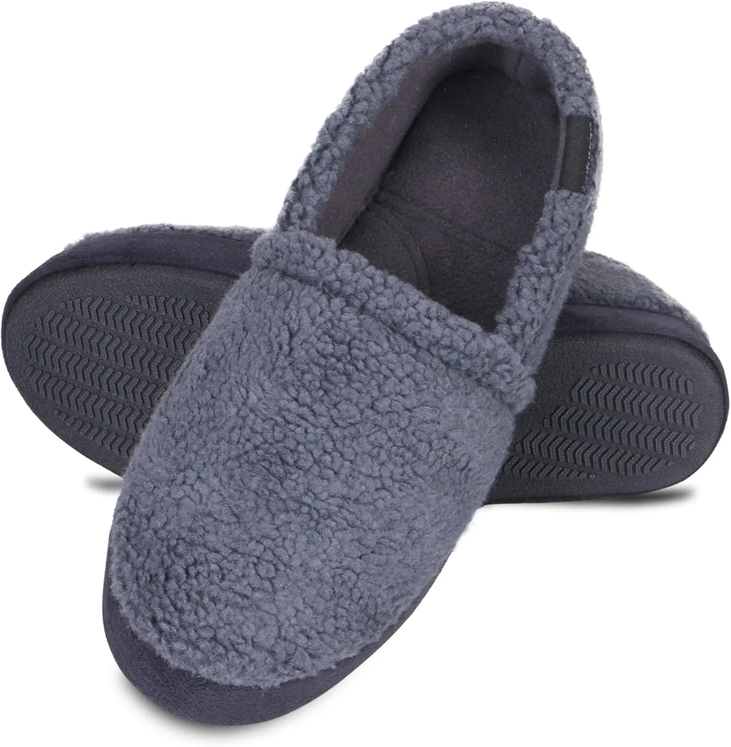 isotoner Men's Berber Aspen Closed Back Slippers