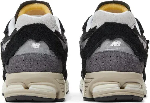 New Balance 2002R "Protection Pack - Black Grey"