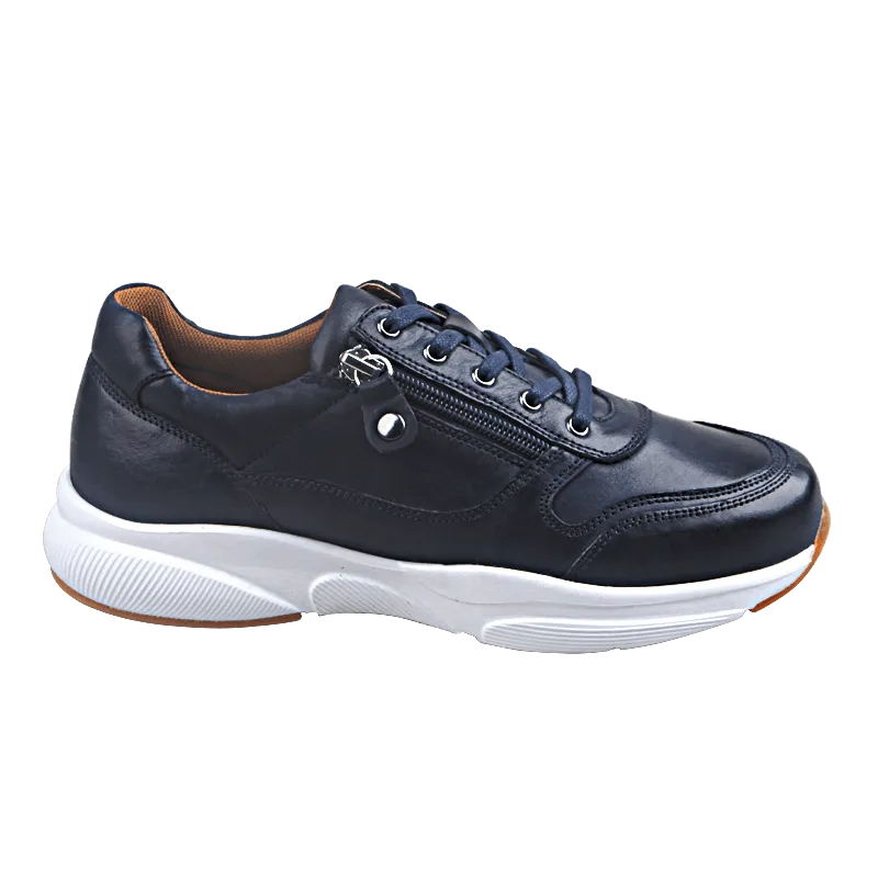 Pure Comfort Aced Leather Sneaker