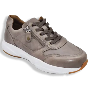 Pure Comfort Aced Leather Sneaker