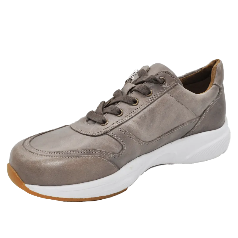 Pure Comfort Aced Leather Sneaker
