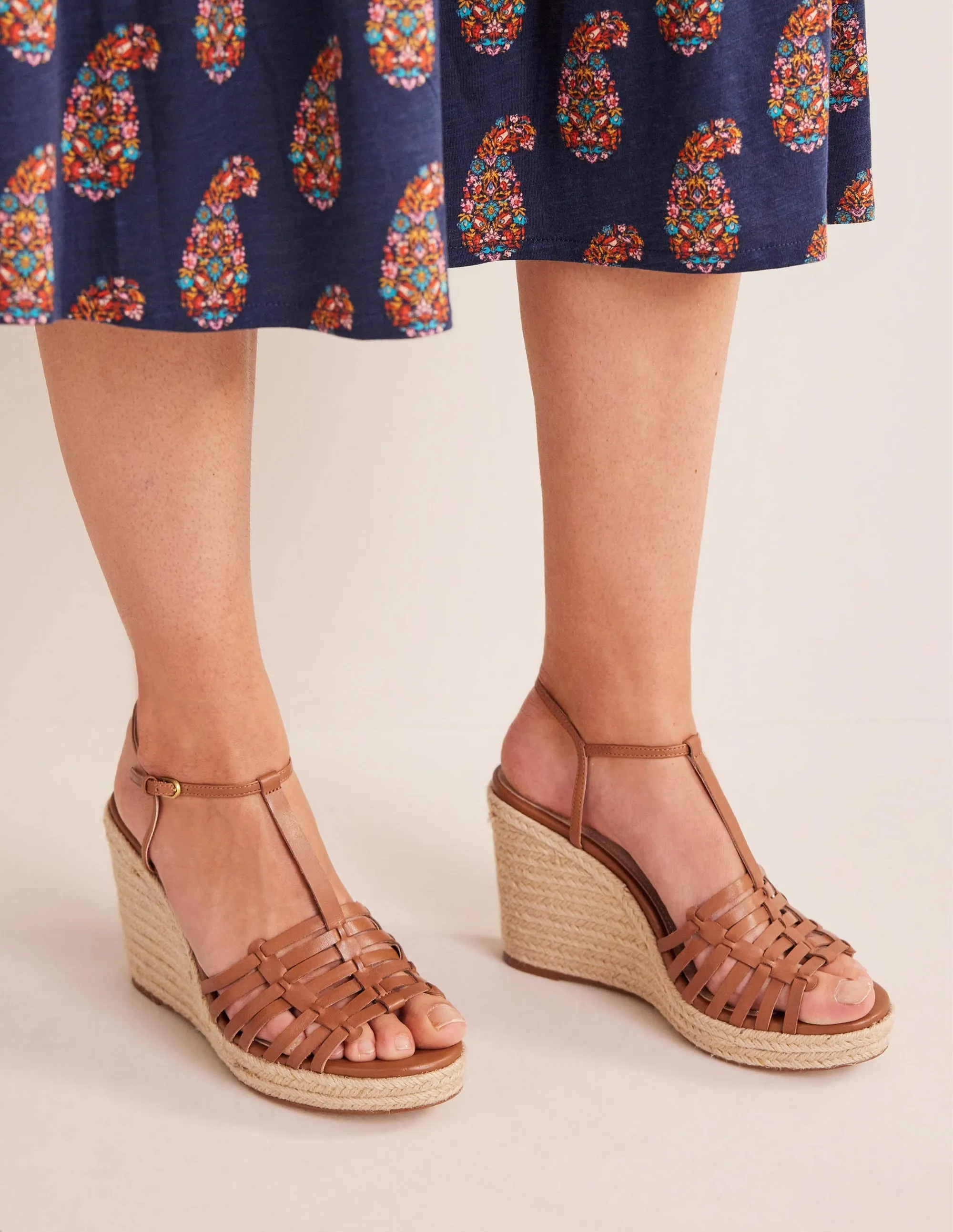 Riemchen-Espadrilles mit Keilabsatz-Hellbraun