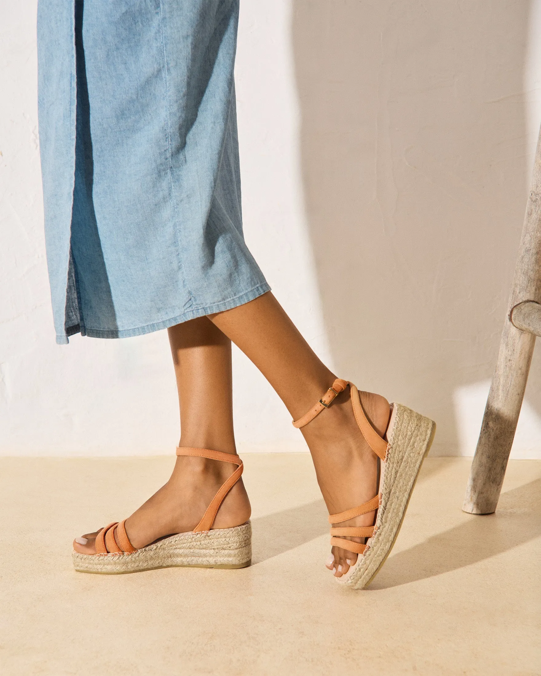 Soft Suede Three Bands Platform - W26WU - Hamptons Island Peach