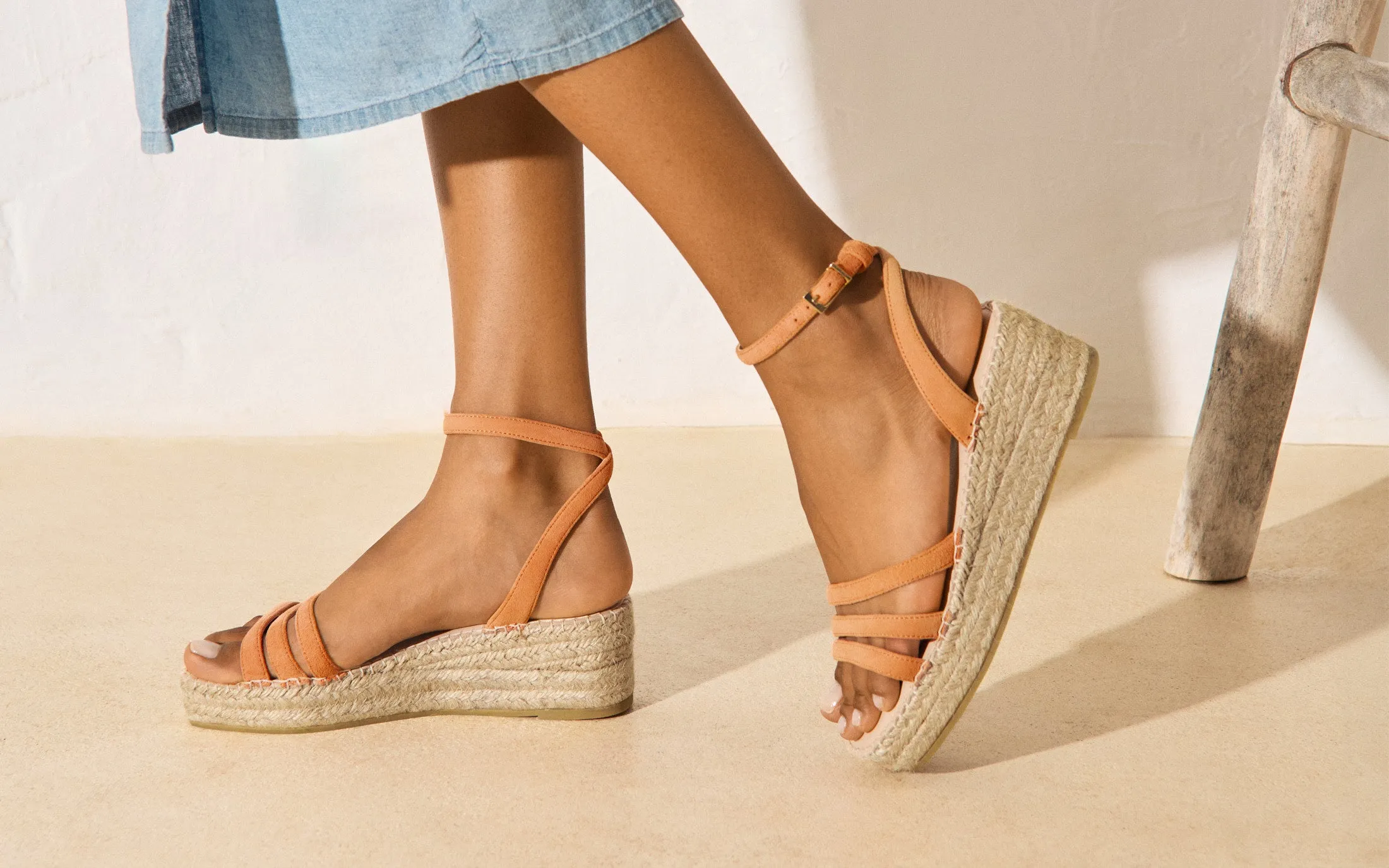Soft Suede Three Bands Platform - W26WU - Hamptons Island Peach