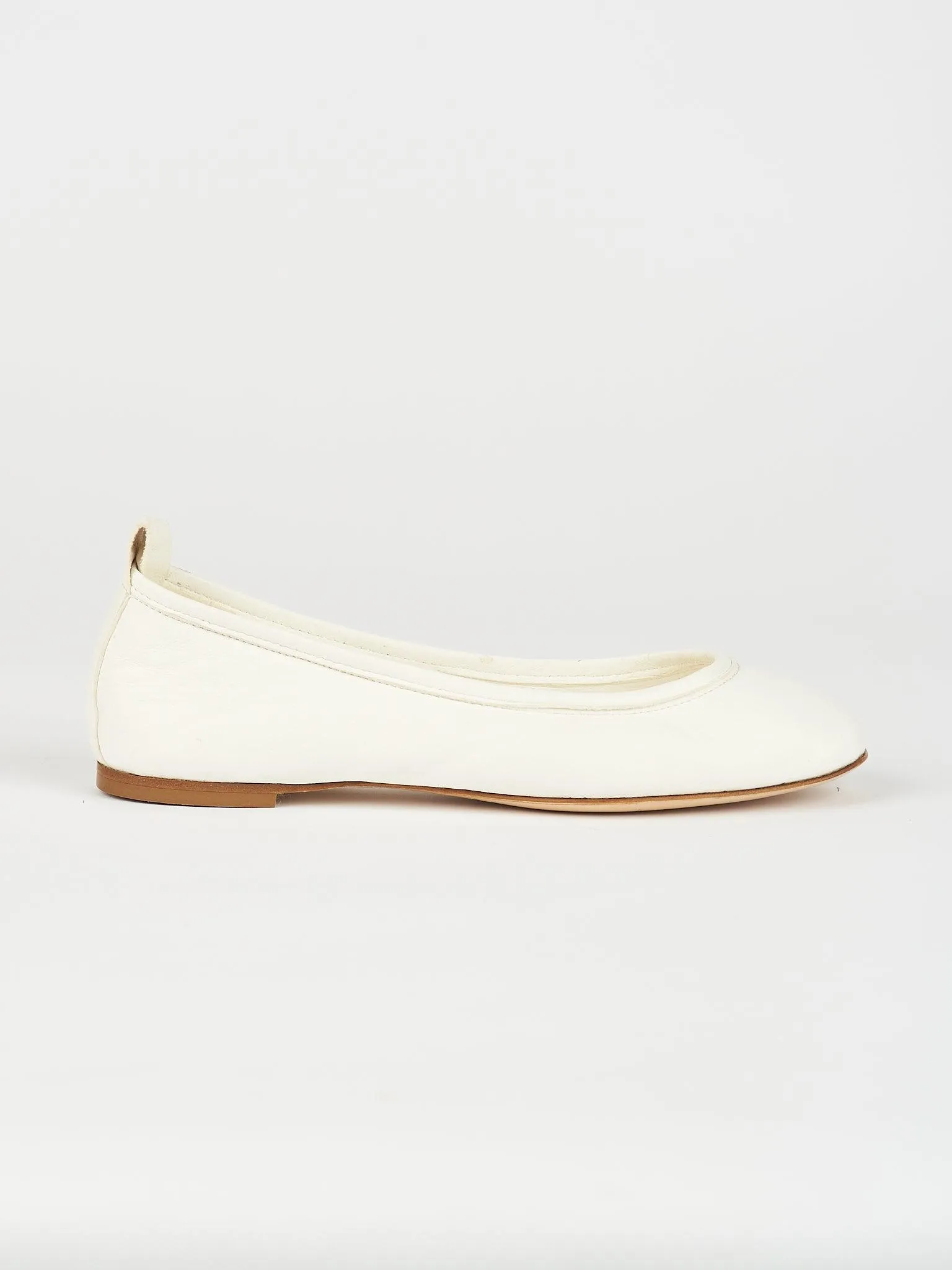The Modern Ballet in Soft White