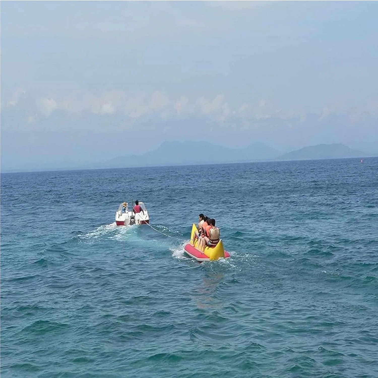 Water Surfing Banana Boat, Ski Floating Kayak, Inflatable Flying Fish, Inflatable Amusement Park Equipment, Adult and Children Water Toys PVC Inflatable Floating Spacecraft