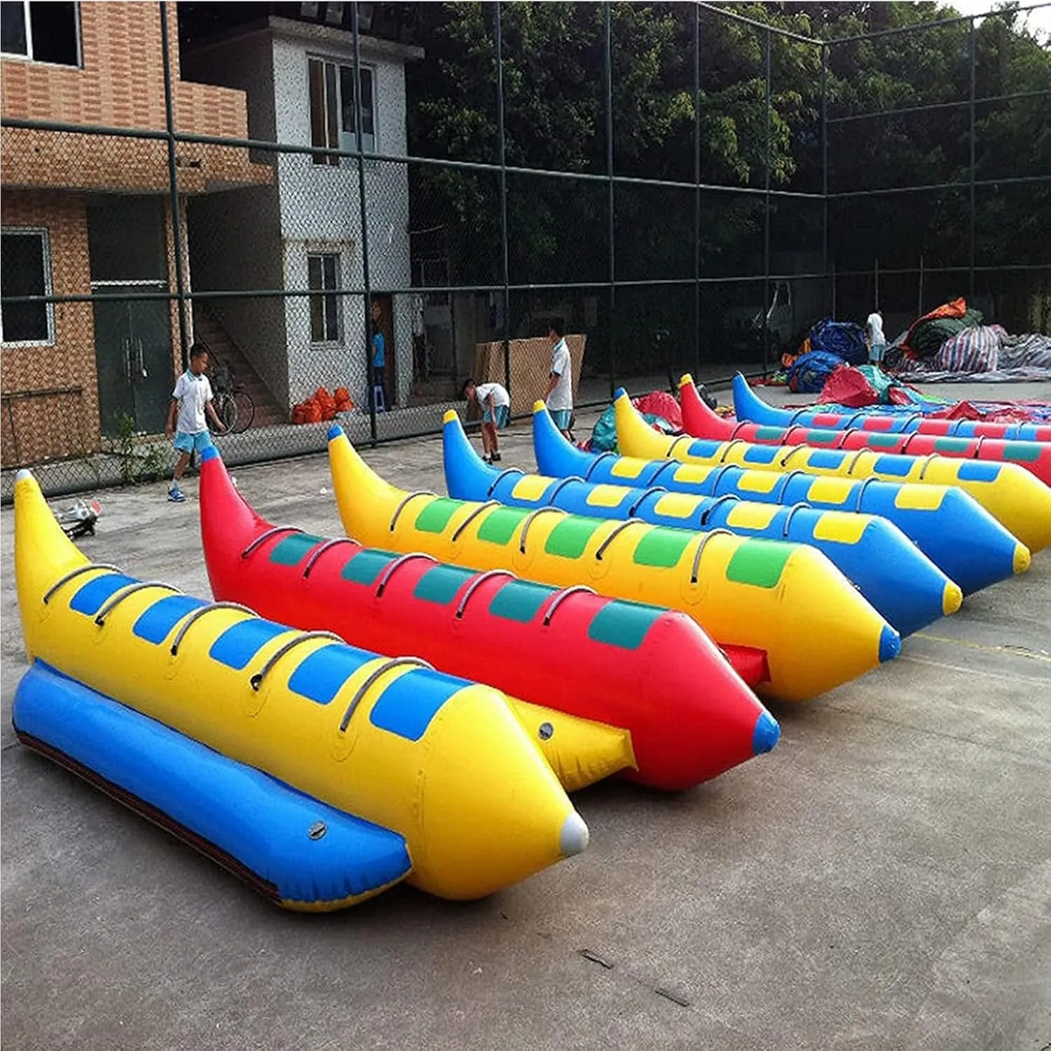 Water Surfing Banana Boat, Ski Floating Kayak, Inflatable Flying Fish, Inflatable Amusement Park Equipment, Adult and Children Water Toys PVC Inflatable Floating Spacecraft